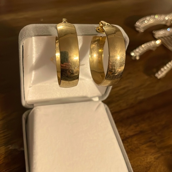 Vintage clip earrings - Picture 1 of 7